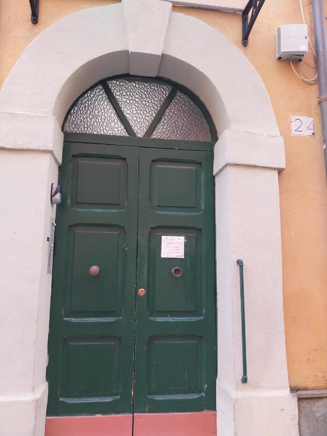 La Casetta Colorata Civitavecchia Exterior foto
